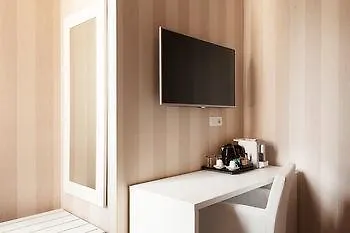 San Pietro Suites Rome